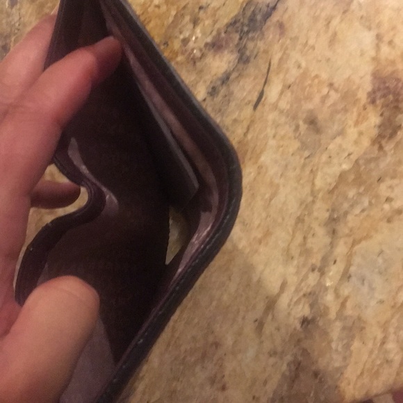 Kate Spade Wallet - Picture 7 of 8